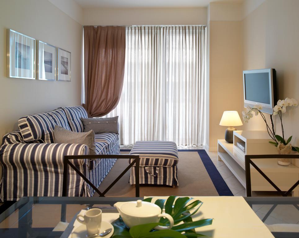 Apart-hotel Lungomare - Charming Riccione