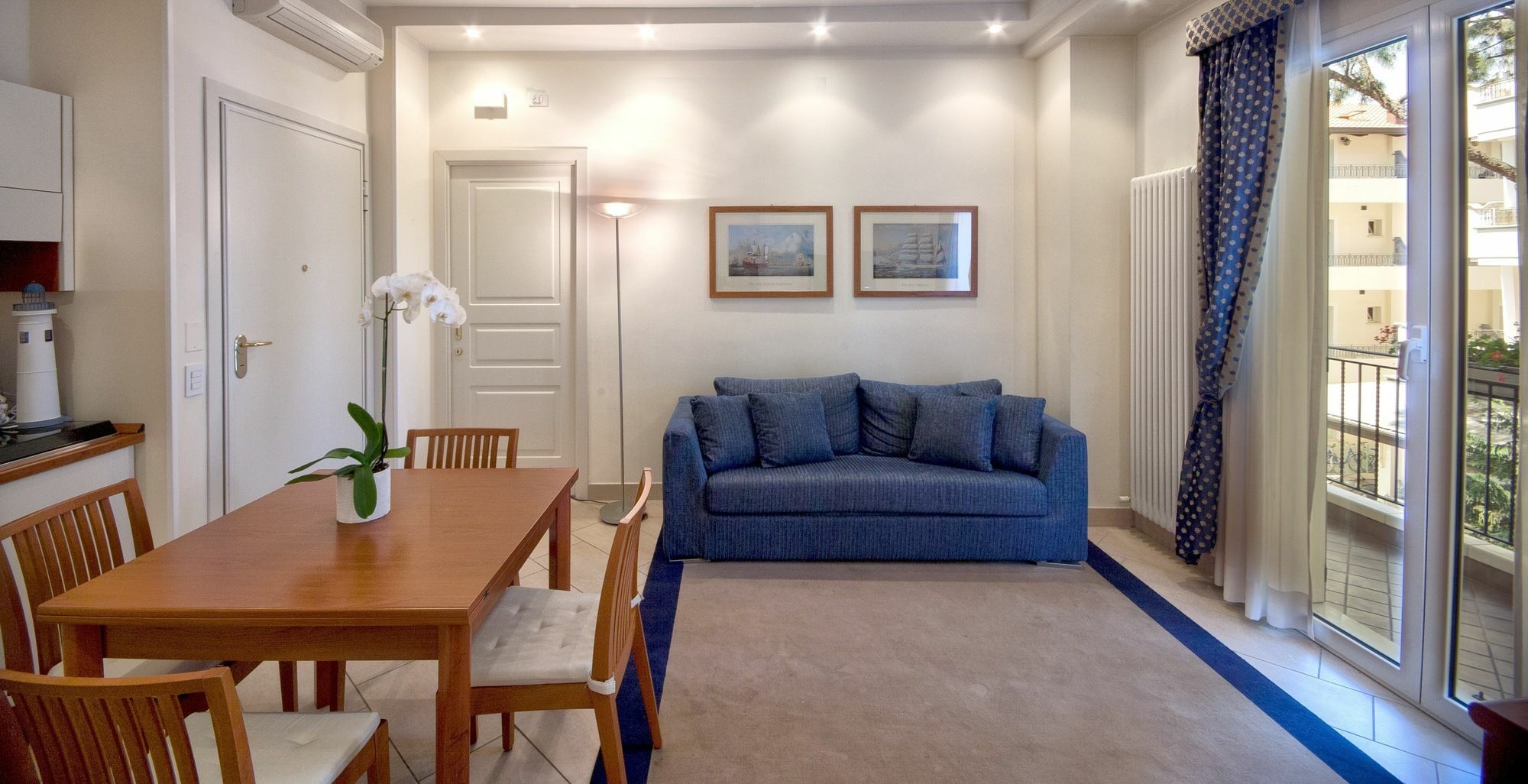 Aparthotel Lungomare 4*