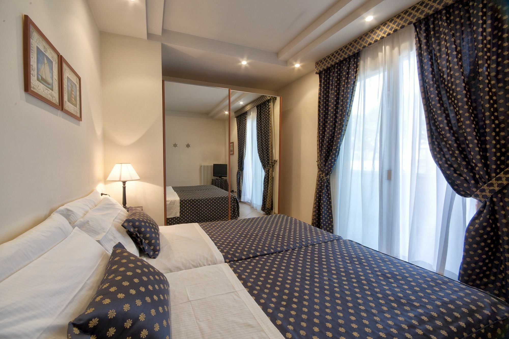 Lungomare Aparthotel